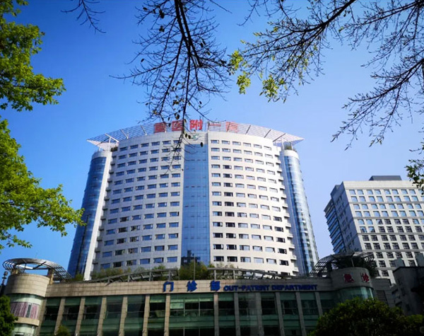 58 Camera-Equipped Shadowless Surgical Lights Installed at the First Affiliated Hospital of Chongqing Medical University!
